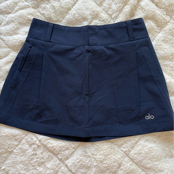 ALO Yoga Dresses & Skirts - ALO Yoga fan club mini skirt  size XS color navy blue like a new